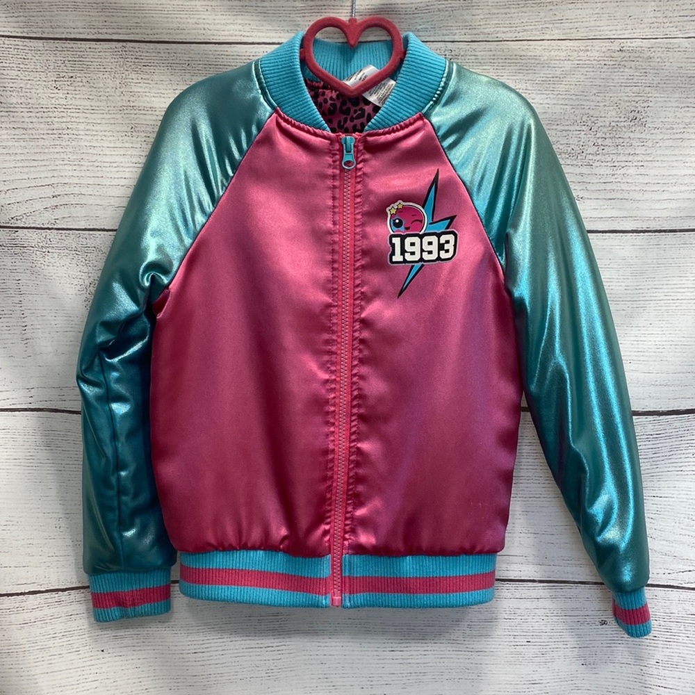 Gently used Girls size small/ 6 -6X  Shopkins 1993 pink zip up  jacket
